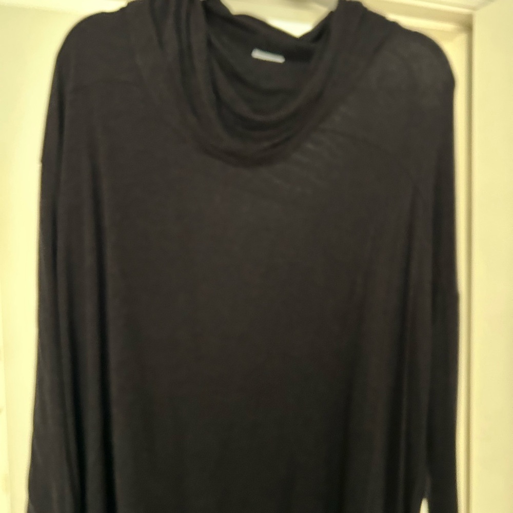 CAbi ease turtleneck